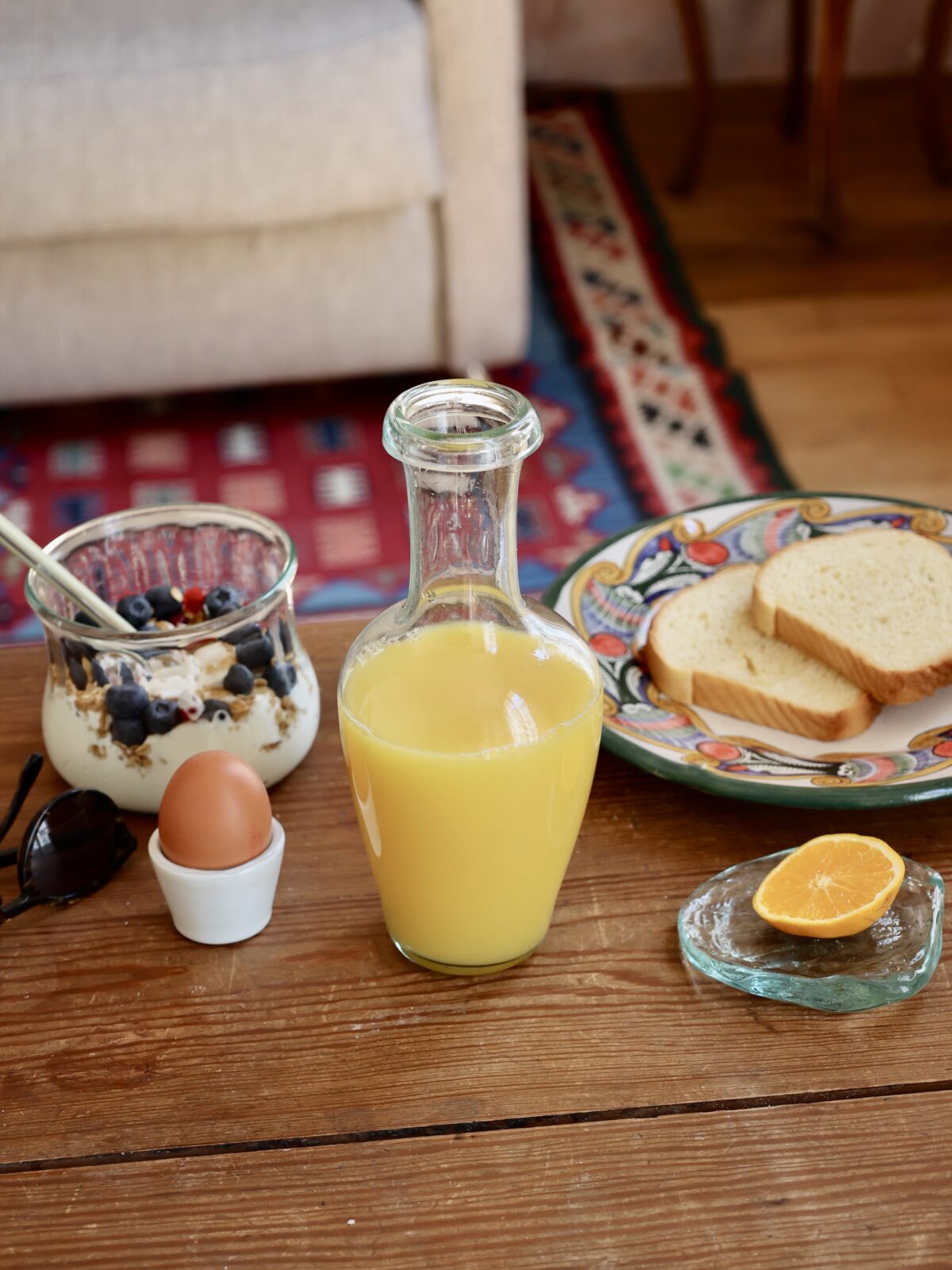 la-soufflerie-breakfast-transparent-carafe-mouth-blown-recycled-glass