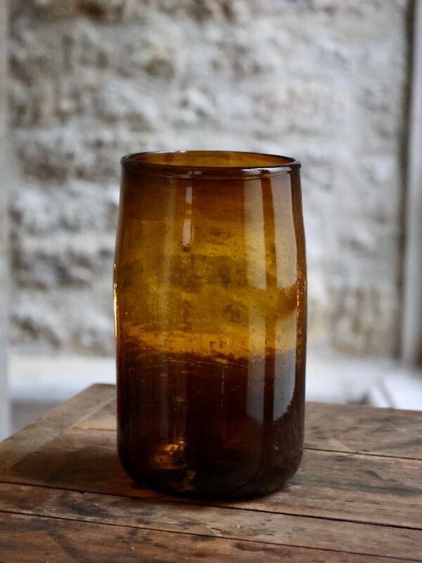 vasse-droit-dark-brown-mouth-blown-by-la-soufflerie