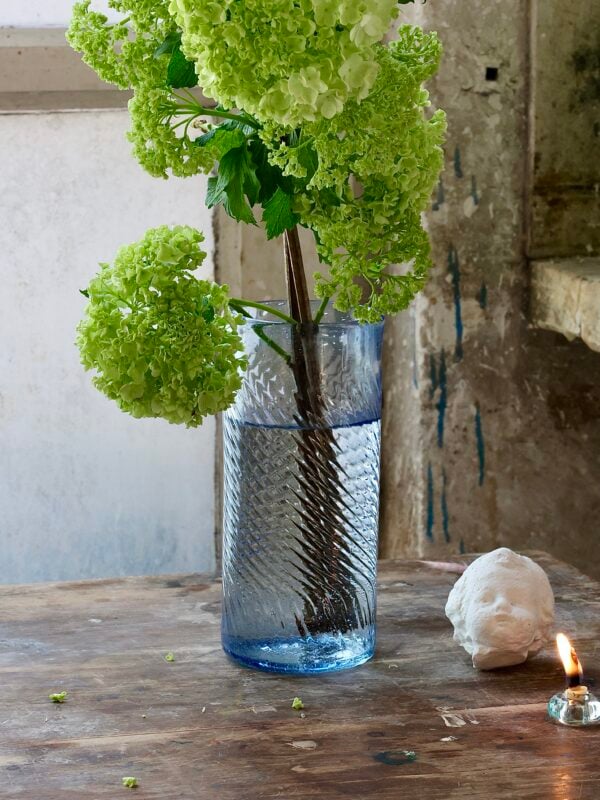 la-soufflerie-ice-tea-venezia-light-blue-drinkware-tumblers-water-glasses-mouth-blown-recycled-glass