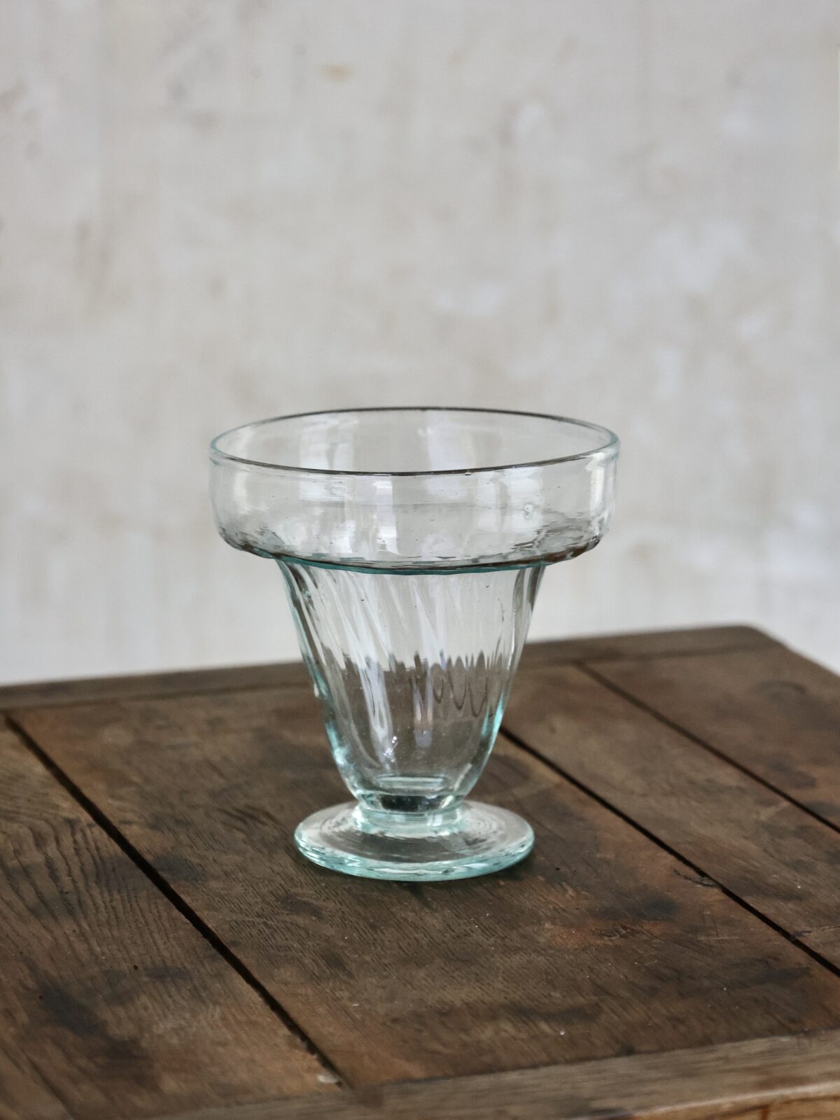 la-soufflerie-la-sucriere-transparent-mouth-blown-recycled-glass