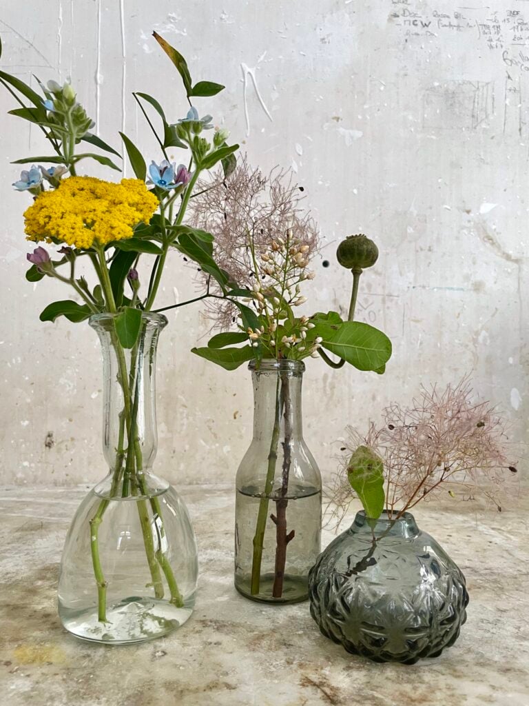 la-soufflerie-maillet-carafe-vase-pigments-bottle-boule-a-facette-bud-vase