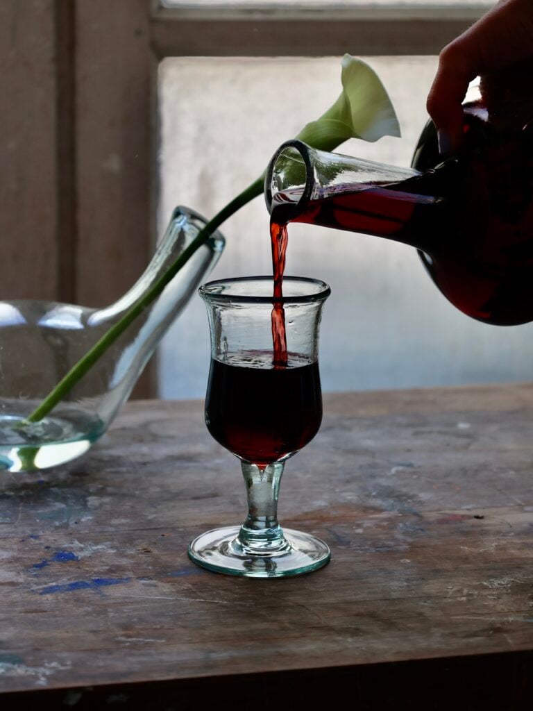 bordeaux-baby-transparent-drinking-glass-stem-glass