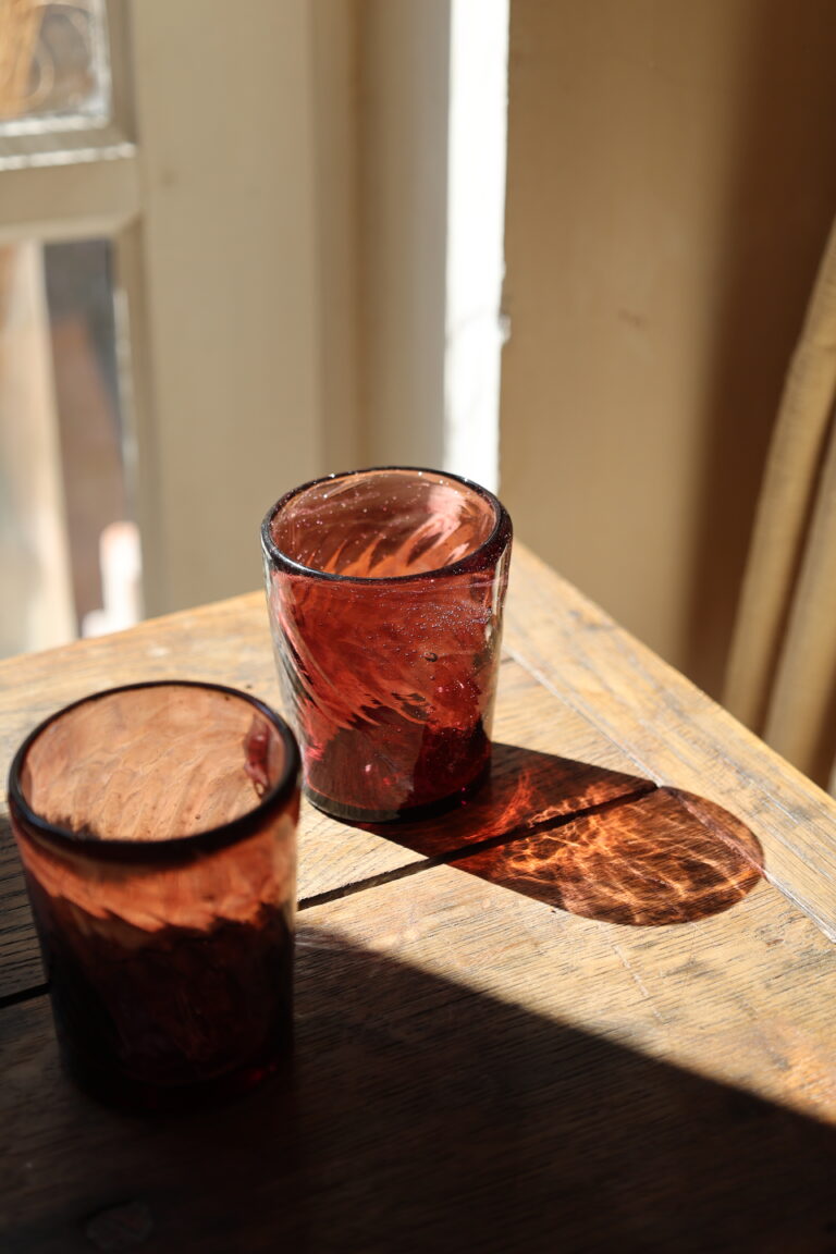 la-soufflerie-canon-venise-framboise-drinkware-tumblers-mouth-blown-recycled-glass