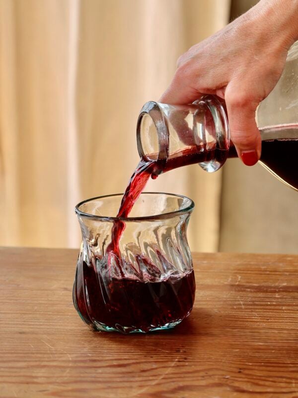 pocula-transparent-drinkware-tumbler-mouth-blown-recycled-glass