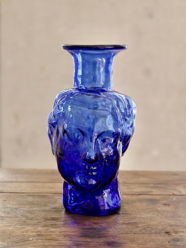 roma-chemise-dark-blue-face-vase-mouth-blown-recycled-glass