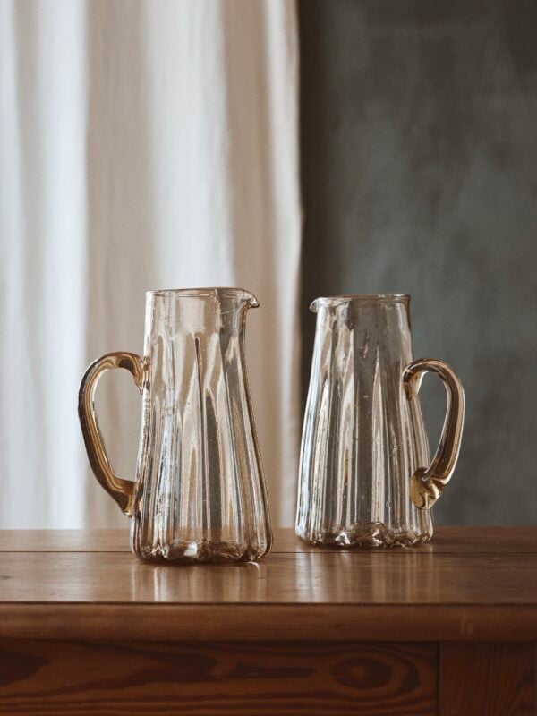 Carafe Lily