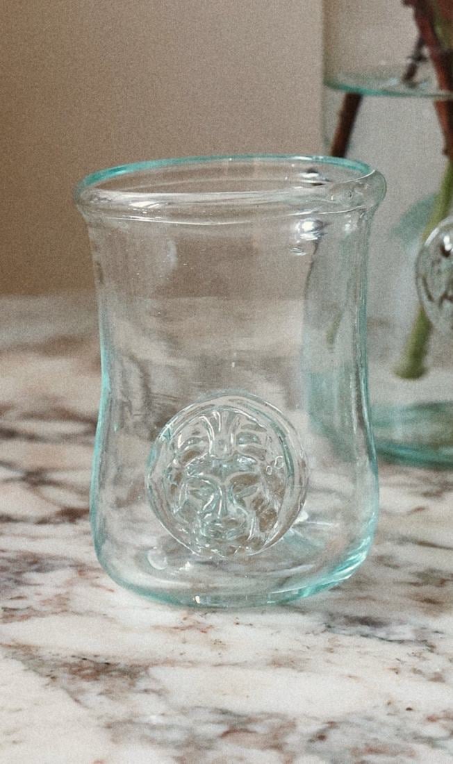Lion Eau